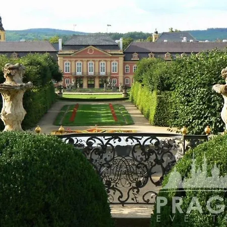 Casa vacanze Lake House Near Prague Dobris